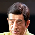 《龙先生》东京发布会 男神张震戴眼镜变斯文绅士 2017-10-30 日本东京，第30届东京国际电影节，电影《龙先生》发布会举行，导演SABU 和演员张震亮相，张震戴眼镜变斯文绅士， 歪头挥手表情可爱十足。