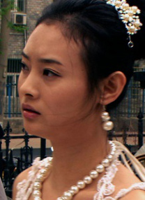 “穿过寒冬”破5亿 《李茂扮太子》逆袭升至亚军 2022-01-03 根据1月2日晚十点官方数据统计，全国院线总票房收3.22亿，元旦档新片总票房已突破11亿。